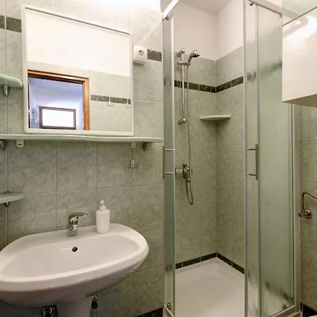 Appartement With Parking Space Valbandon, - 23745 Fažana