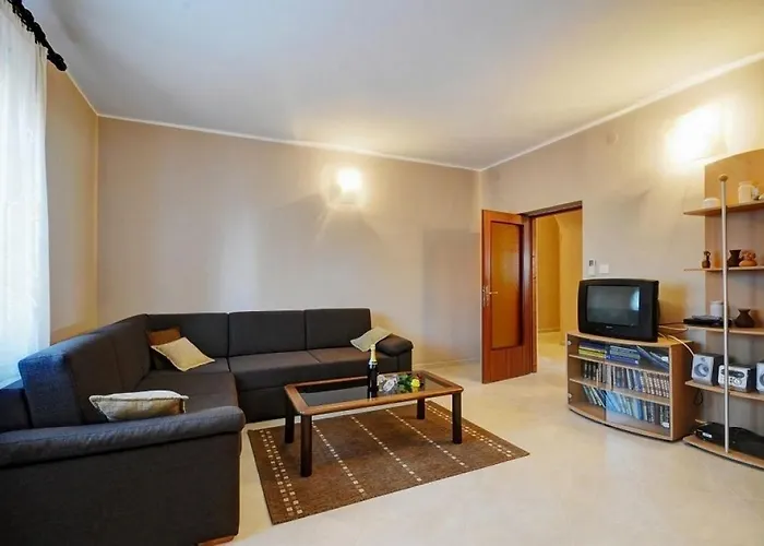 With Parking Space Valbandon, - 23745 Διαμέρισμα