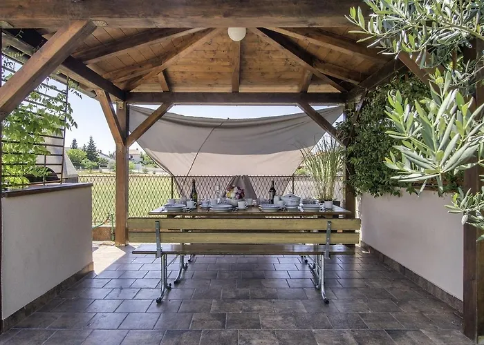 With Parking Space Valbandon, - 23745 Διαμέρισμα Fažana